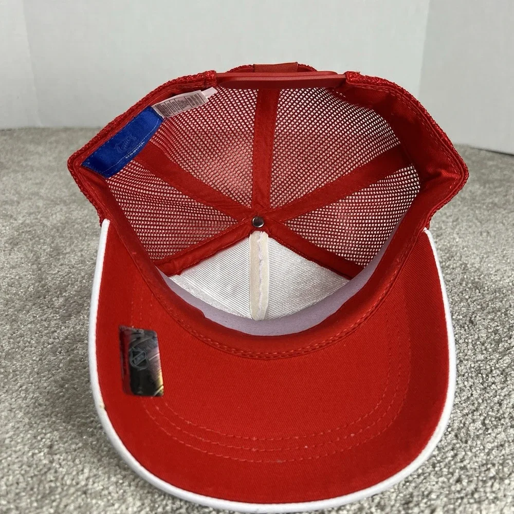 Reebok Chicago Blackhawks Women Trucker Hat White Red‎ Glitter NHL Snapback Cap